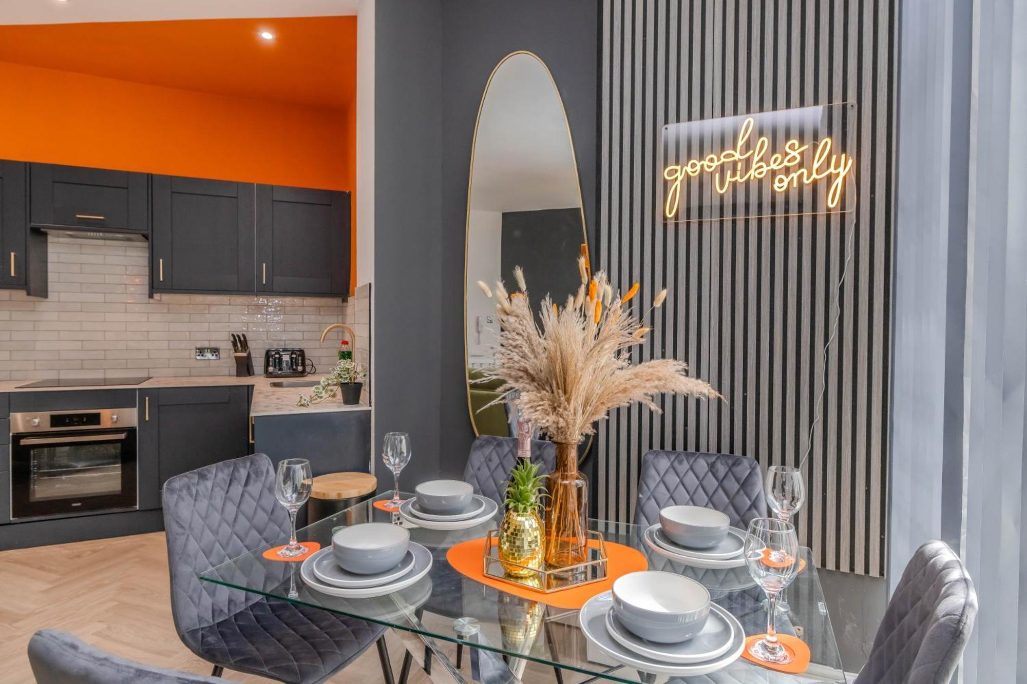 Amazing 3 Bedroom Flat I Next To Brighton Beach & Shopping Center Экстерьер фото