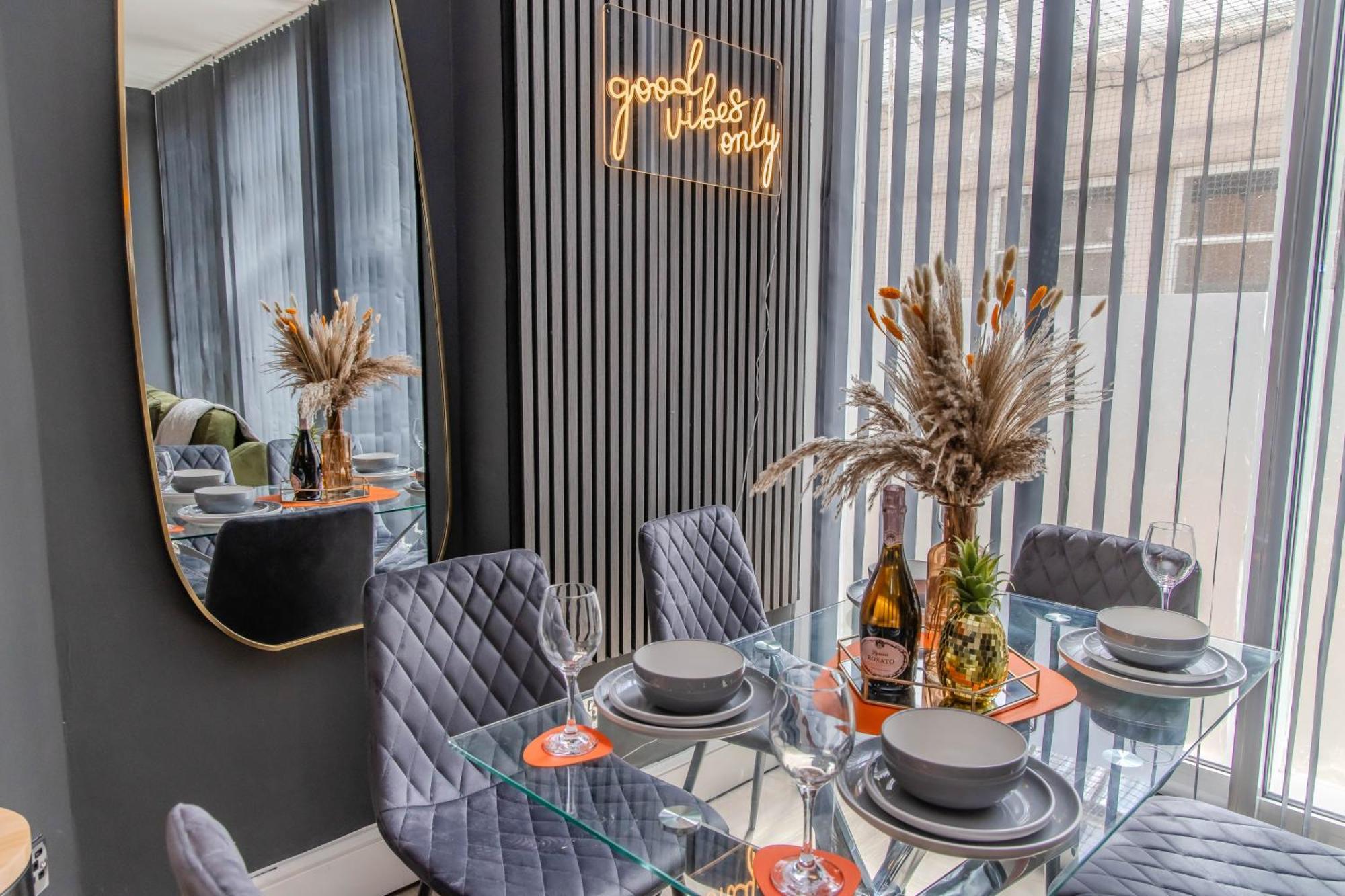 Amazing 3 Bedroom Flat I Next To Brighton Beach & Shopping Center Экстерьер фото